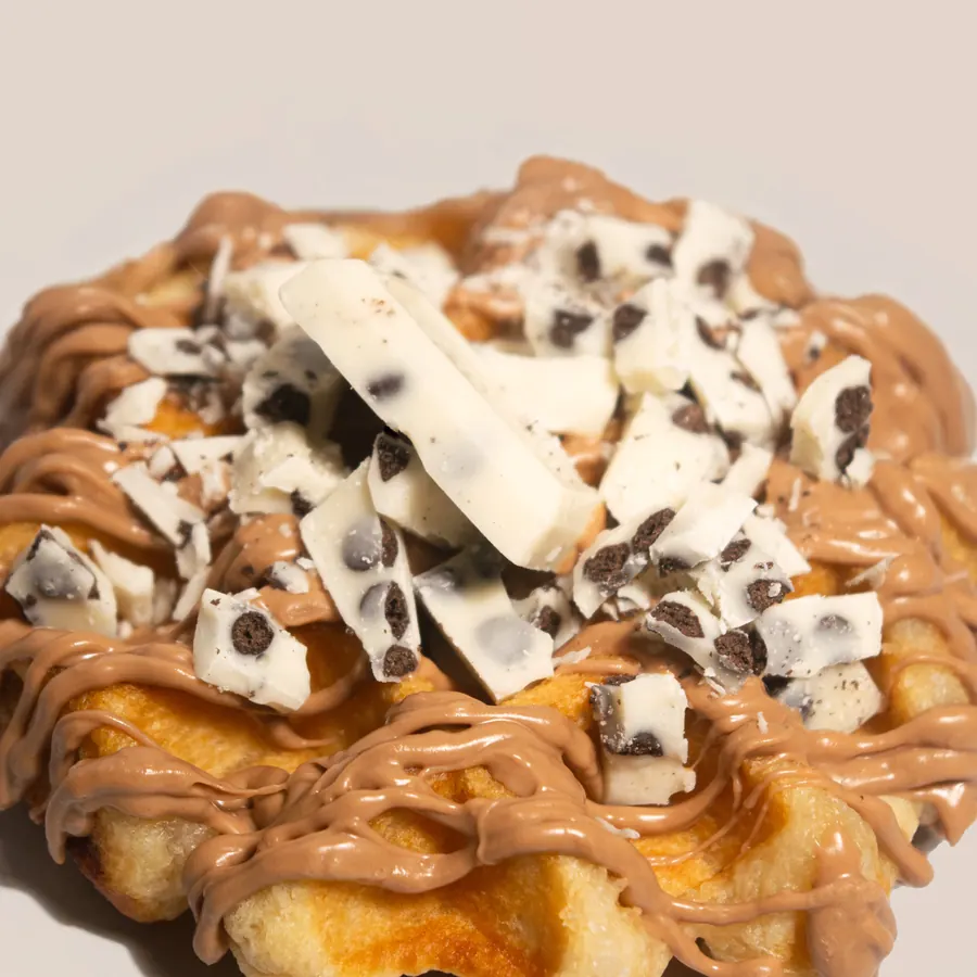 Belgian waffle con chocolate y toppings